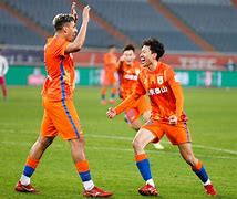 九游娱乐 -关于里程碑夜！山东泰山手感冰凉，亚冠国际比赛日刷纪录，更衣室稳定，临场指挥获称赞的信息