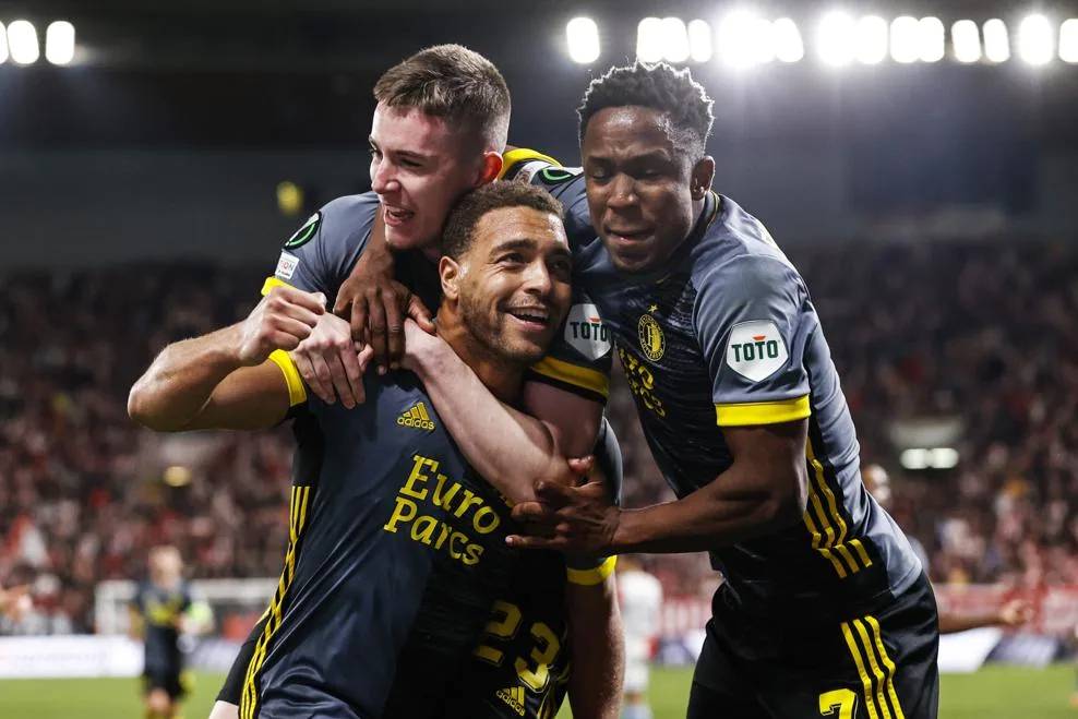 九游娱乐平台 -包含费耶诺德强势反弹备战国王杯清晨上海申花备战法甲，詹姆斯在C9比赛中突破纪录直接炸裂的词条